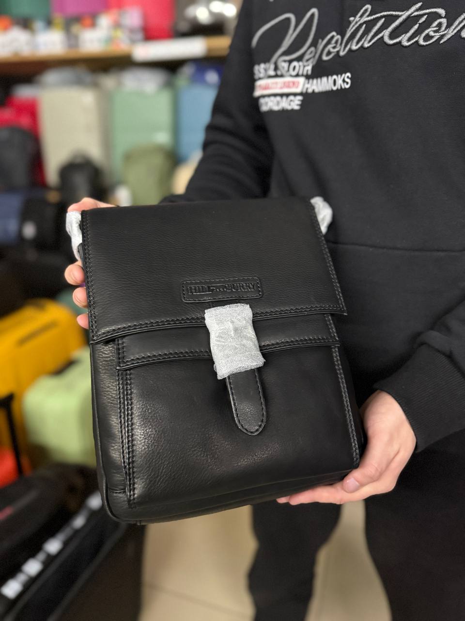 Чоловіча сумка Hill Burry 15239HB через плече чорна