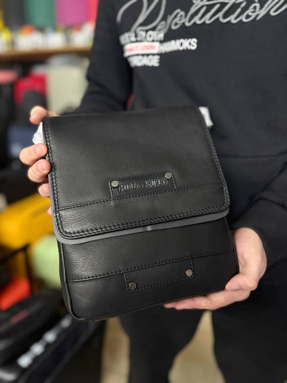 Сумка через плече Hill Burry 3102HB чорна