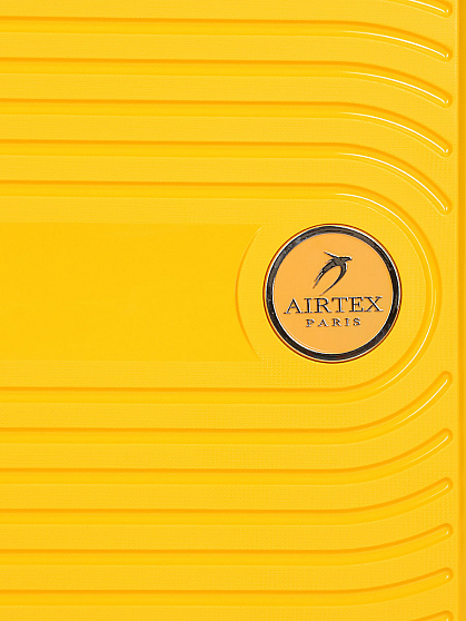 Валіза Airtex 223 середня жовта